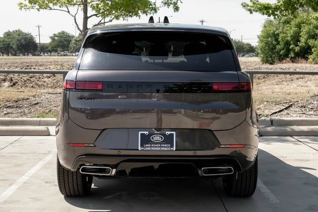 New 2026 Land Rover Range Rover Sport Dynamic SE AWD/4WD image 12