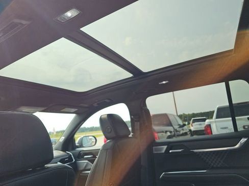 Certified 2024 GMC Acadia Denali w/ Super Cruise Package image 13