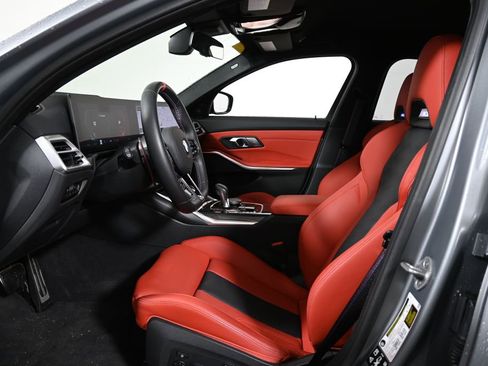 Used 2025 BMW M3 Competition image 3