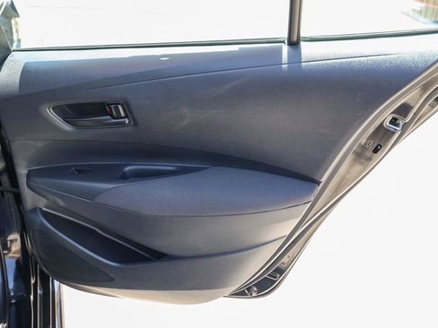 Used 2025 Toyota Corolla LE FWD image 18