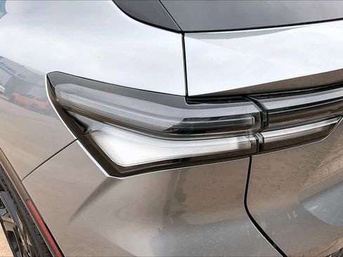 New 2025 Chevrolet Equinox EV RS image 15