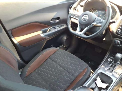 Used 2023 Nissan Kicks SR FWD image 10