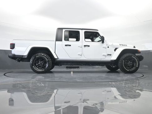 Used 2024 Jeep Gladiator Sport image 66