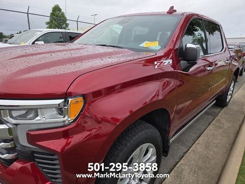 Used 2026 Chevrolet Silverado 1500 LTZ w/ LTZ Premium Package AWD/4WD image 5