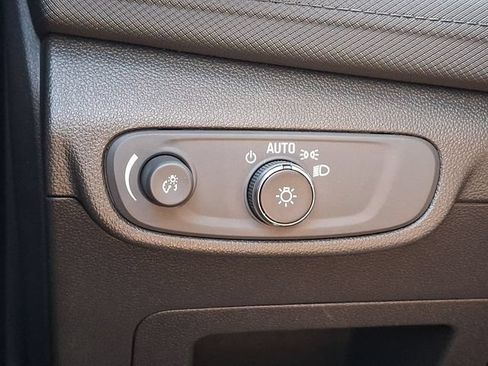 Used 2024 Chevrolet TrailBlazer LT FWD image 24