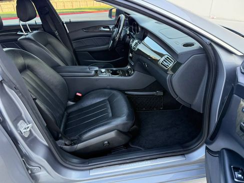 Used 2012 Mercedes-Benz CLS 550 4MATIC image 18