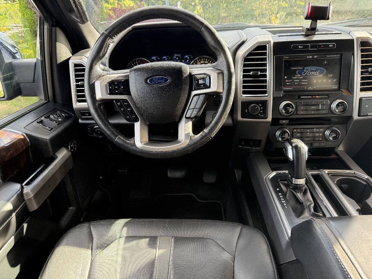 Used 2015 Ford F150 Platinum w/ Technology Package AWD/4WD image 8