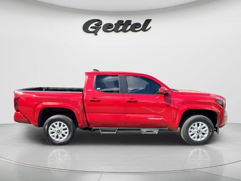 Used 2024 Toyota Tacoma SR5 image 3