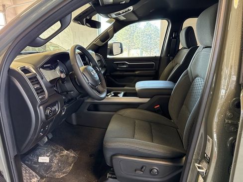 New 2026 RAM 1500 4x4 Crew Cab image 12