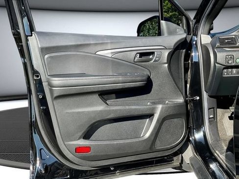 Certified 2023 Honda Passport TrailSport image 22