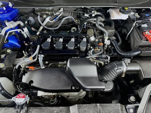 Used 2025 Honda CR-V LX image 31