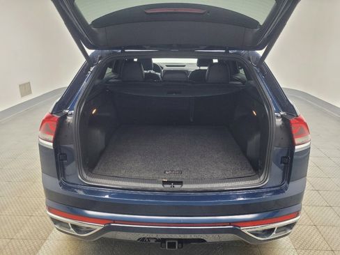 Used 2020 Volkswagen Atlas Cross Sport SEL R-Line image 29