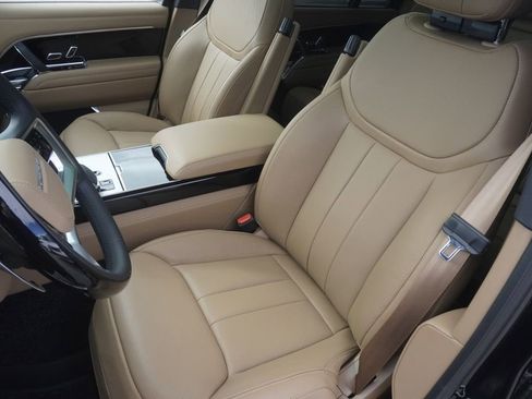 New 2026 Land Rover Range Rover Long Wheelbase SE image 20