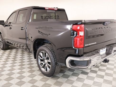 Used 2022 Chevrolet Silverado 1500 LT w/ Z71 Off-Road Package image 23