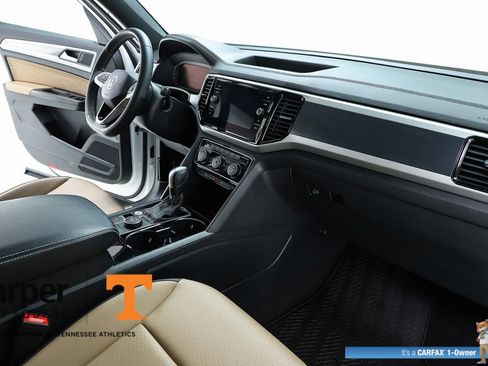 Used 2023 Volkswagen Atlas Cross Sport SE w/ Panoramic Sunroof Package AWD/4WD image 33