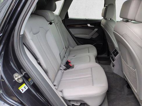 Used 2019 Audi Q5 2.0T Premium Plus w/ Premium Plus Package image 21