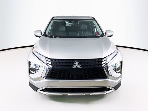 Used 2024 Mitsubishi Eclipse Cross SE image 3