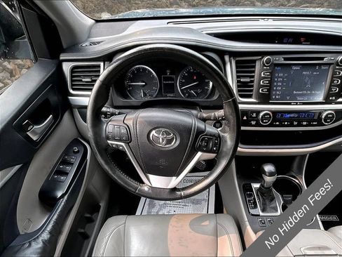 Used 2014 Toyota Highlander XLE AWD/4WD image 5