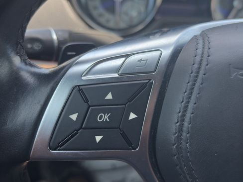 Used 2015 Mercedes-Benz SL 550 image 15
