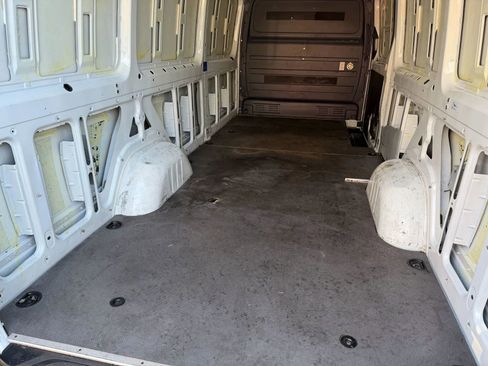 Used 2020 Mercedes-Benz Sprinter 2500 w/ Driver Convenience Package image 15