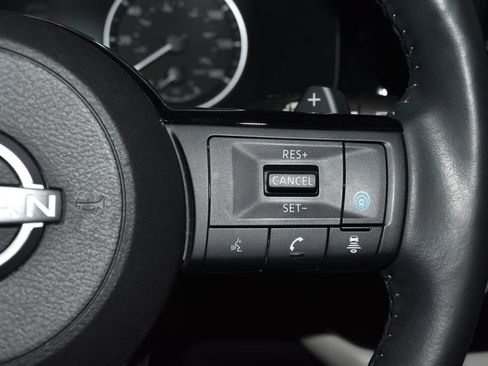 Certified 2024 Nissan Pathfinder SL w/ SL Premium Package AWD/4WD image 8