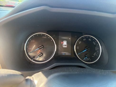 Certified 2022 Toyota RAV4 LE AWD/4WD image 10