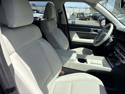 Used 2025 Hyundai Santa Fe SEL image 24