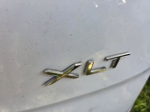 Used 2015 Ford Transit Connect XLT FWD image 4