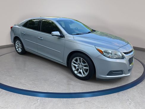 Used 2014 Chevrolet Malibu LT w/ Power Convenience Package FWD image 3
