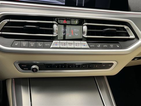 Used 2021 BMW X5 xDrive40i w/ Premium Package 2 image 22