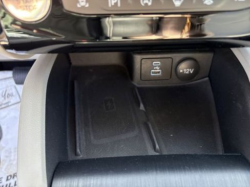 Certified 2023 Ford Escape Platinum image 33