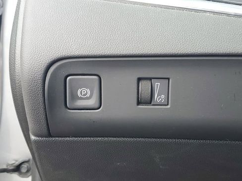 Used 2023 Buick Enclave Essence w/ Experience Buick Package FWD image 19
