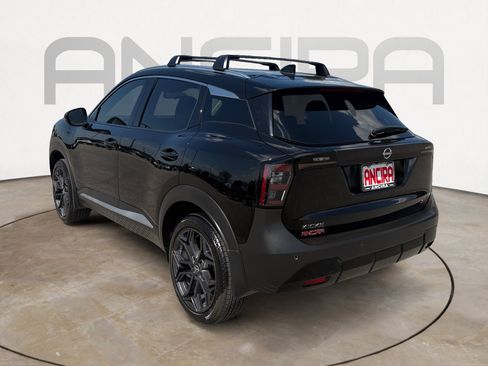 Used 2026 Nissan Kicks SR FWD image 9