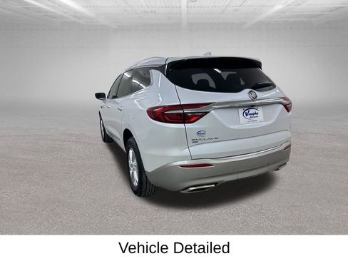 Used 2021 Buick Enclave Essence w/ Sound and Sites Package image 11