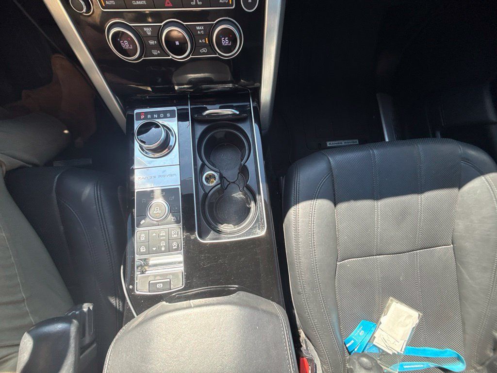 Used 2017 Land Rover Range Rover HSE AWD/4WD image 26
