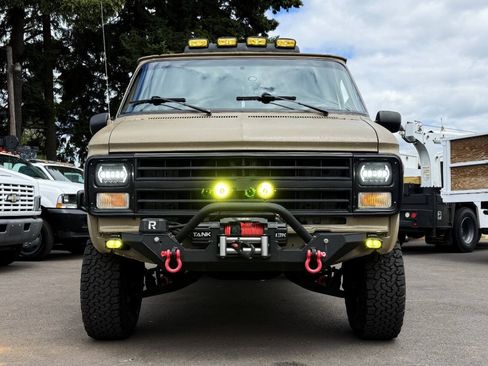Used 1990 Chevrolet G30 Heavy-Duty Extended Sportvan RWD image 4