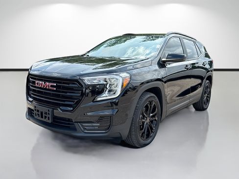 Used 2022 GMC Terrain SLE w/ Driver Convenience Package FWD image 7