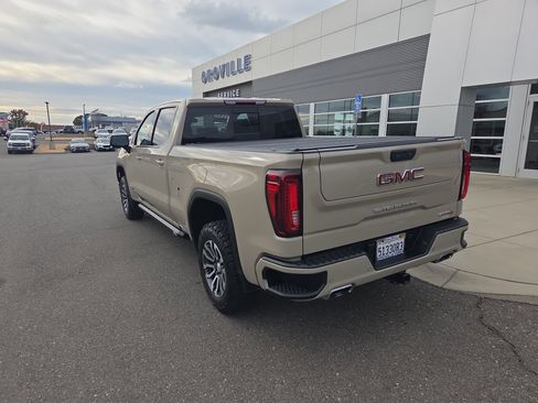 Used 2023 GMC Sierra 1500 AT4 w/ AT4 Preferred Package image 3