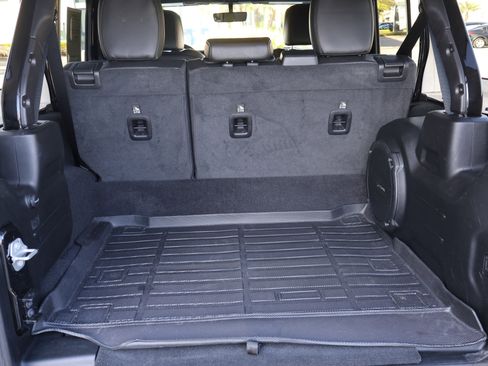 Used 2023 Jeep Wrangler Sahara w/ Cold Weather Group image 20