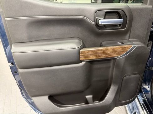 Used 2021 Chevrolet Silverado 1500 High Country RWD image 29