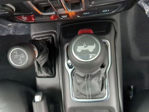 New 2026 Jeep Wrangler Unlimited Rubicon AWD/4WD image 9