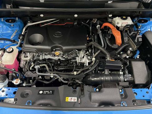 Certified 2020 Toyota RAV4 LE w/ Carpet Mat Package image 29