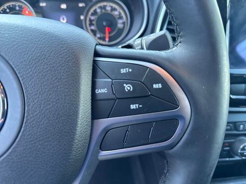 Used 2020 Jeep Cherokee Limited AWD/4WD image 21