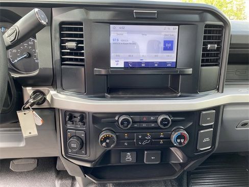 New 2025 Ford F250 XL w/ XL Chrome Package image 22