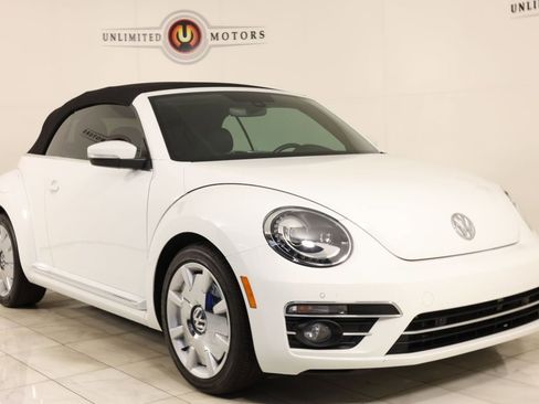 Used 2019 Volkswagen Beetle 2.0T SE FWD image 36