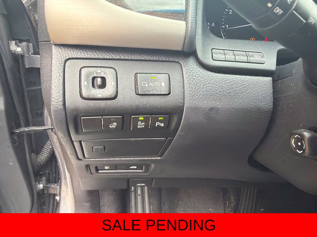 Used 2014 Lexus LS 460 AWD w/ Comfort Package image 23