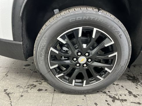 New 2026 Chevrolet Traverse LT w/ Sun and Wheel Package FWD image 70
