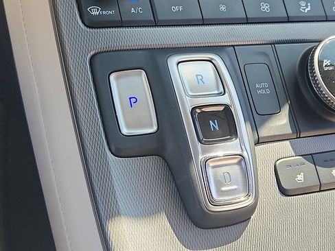 Used 2024 Hyundai Palisade Limited AWD/4WD image 14