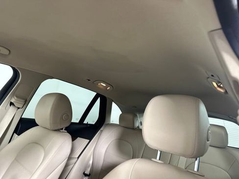 Used 2022 Mercedes-Benz GLC 300 4MATIC image 12