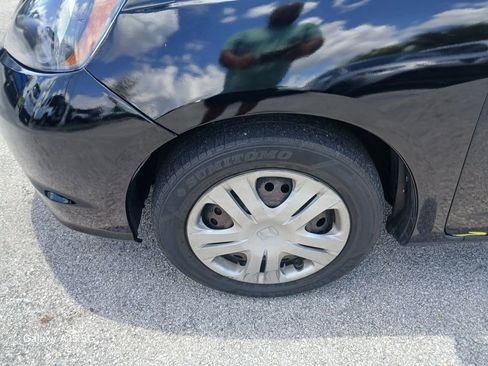 Used 2010 Honda Fit image 20